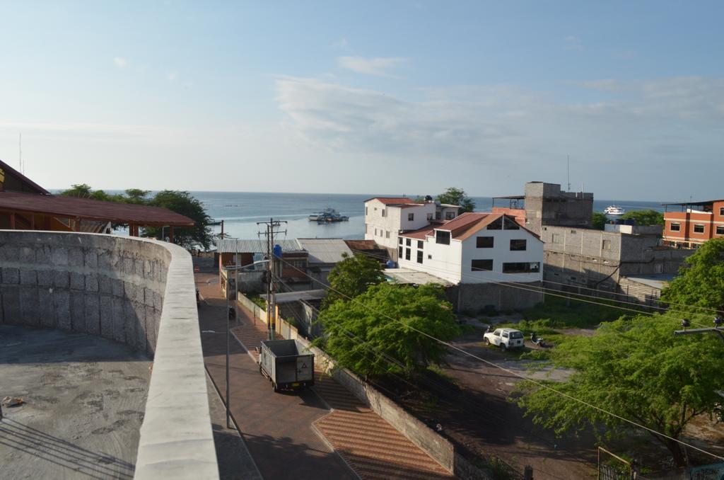 Hostal Andry Puerto Baquerizo Moreno Exterior foto