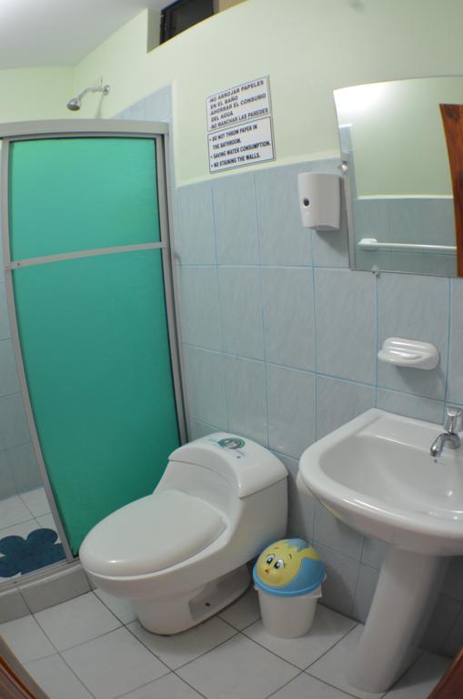 Hostal Andry Puerto Baquerizo Moreno Zimmer foto