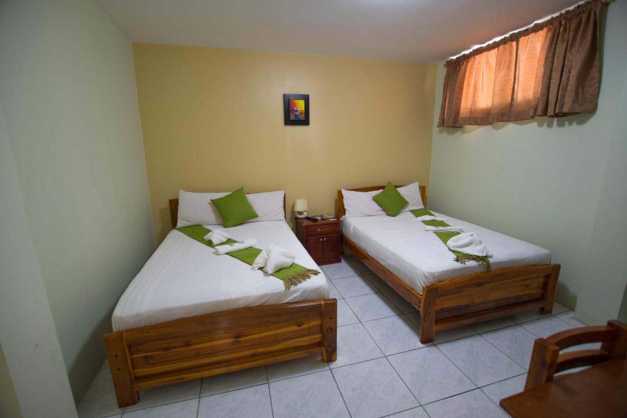 Hostal Andry Puerto Baquerizo Moreno Exterior foto